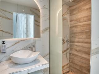 Azure Seaside Living - Lambi Beach - 7