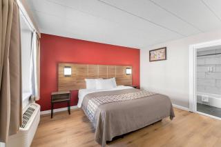Econo Lodge Cranston - Providence - 1