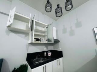 Morgan Suite BGC Shortwalk3 Venice Mall free pool gym - 9