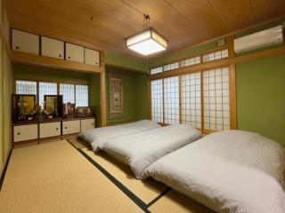 New 道後温泉と松山城近くの2階建て一棟貸切日本家屋 最大11名 無料駐車場 石手寺徒歩2分 - 5