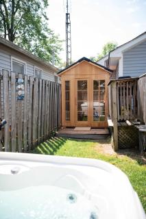 Fall Getaway|Crystal Beach Passes|Hottub|FirePit - 7