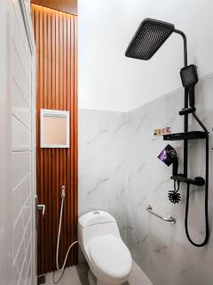 Palma Guesthouse and Room I With swimming pool, billiard and ping pong near Klaten Town Squere - 6