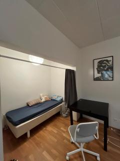 Helsinki budget sleep male only - 0
