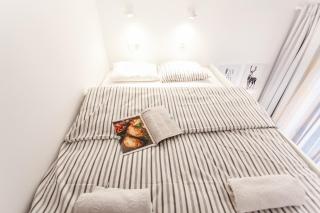 Tiny Tower Studio 6m2 with Private Bathroom in the Hall - 2