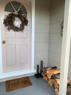 Cooper's Cottage - 1