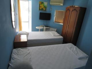 Hostel Papagal - 9