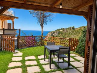 Sapore di Mare - Vista Mare e Giardino Privato - 0