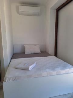 Seafront House - 9