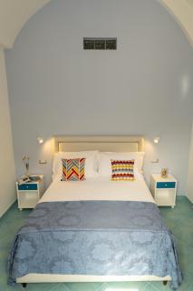 Grecale - stunning sea-view apartment with patio, up to 5 guests - 1