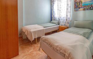 Nice Apartment In Torrevieja With Wifi - 1