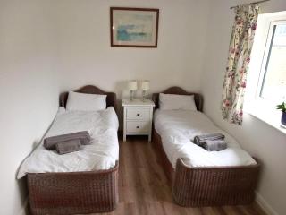 Spacious bungalow in the Cambrian mountains - 7