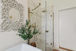 The White Barn - 5