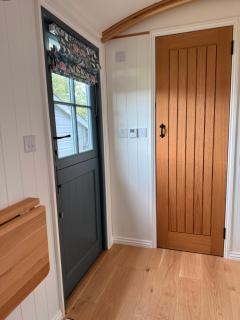 Shepherds Hut - 5