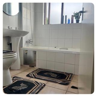 The Corporate Studio Apartment - 8