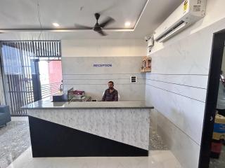 Hotel Madhav Palace - 7