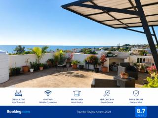Modern 2 bed 3mins drive from beach - 2