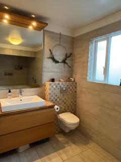 Spacious and family friendly 4 bedroom apartment - Birta Rentals - 7