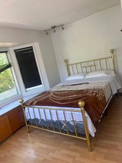 six bedroom house - 1