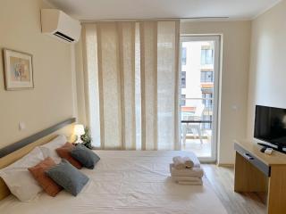 Beachfront Obzor Sea View & 5 Swimming Pools - 7