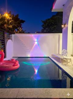 New and spacious villa with 3 private bedrooms and swimming pool, 5 minutes to Han river, free parking - 9