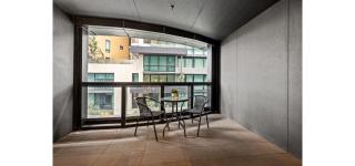 Albert Park Ultra Luxe Retreat With Pool Gym Parking - 4
