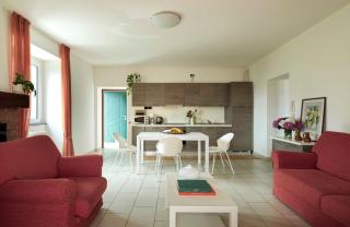 Sunny View Lake Como Apartment- Trilo - 7