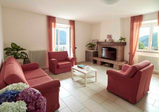 Sunny View Lake Como Apartment- Trilo - 5