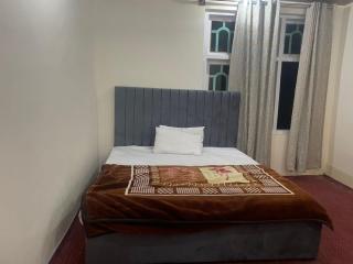 Rama Paraghon Guest House - 7