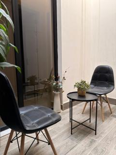 Elegant 2BR - Specious Living room - Patio - 3