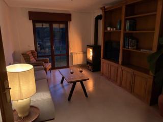 Villa espaciosa con gran jardín, chimenea, barbacoa y amplio parking - 2