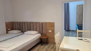 Laska Studio Apartments - 4