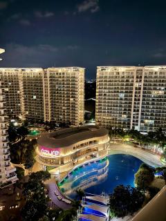 Stylish 2BR Azure Urban Residences Beach View 6 Pax with Netflix - 2
