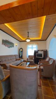 Hill bungalow - 9