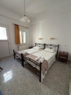 Afroditi Syros - 5