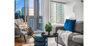 CBD City Skyline 2BR With Ultra Luxe Pool Gym and Views - 8