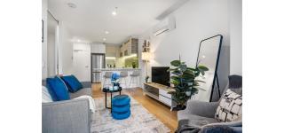 CBD City Skyline 2BR With Ultra Luxe Pool Gym and Views - 2