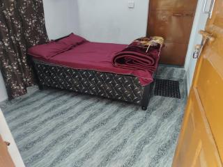 Panwar Home Stay Uniyana - 1