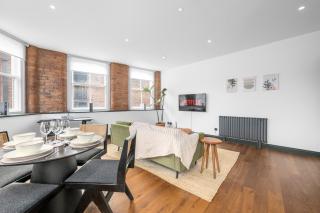 Modern 2BR I Workspace I City Centre I 3 Beds - 9