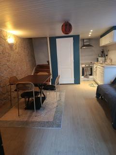 Maison avec petit jardin en hauteur avec belle vue - 0