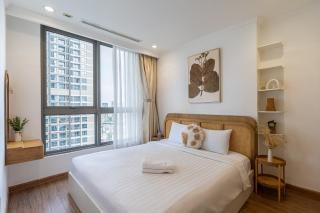 Landmark Central Park Apartment - City Skyline View - 8