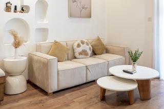 Landmark Central Park Apartment - City Skyline View - 6