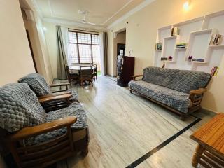 Star Guest House - Premium 3BHK Serviced Apartment - 7