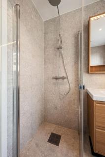 Newly renovated apartment in a unique and historic neighborhood - 5