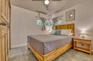 Private Paradise Villa, Steps to Beach & Town - 7