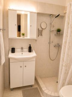 Aiolos Boutique Apartment in Glyfada - 2