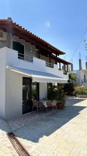 Petrefi Apartments - 7