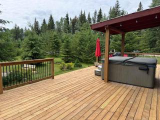 GROWL Lodge - Hot Tub & Mountain Views! - 8
