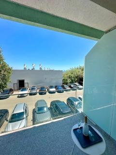 Summerland Seaview Premium Apartments - 6