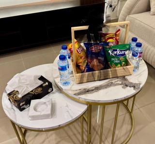 Exquisite 1BR Apartment with Terrace Near Giga Mall - 7