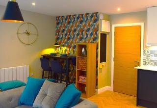 Kerensa - Modern Apartment Town Centre near Eden Project & Station - 3